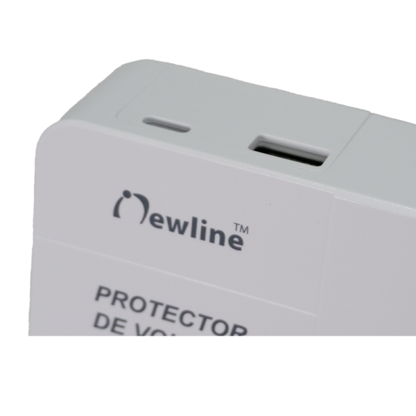 Protector de voltaje NETPRO 120V USB + Tipo C Netion, vista frontal