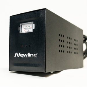 Regulador de voltaje NL 2kVA Netion de 2 kW, vista frontal